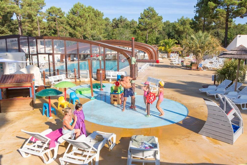 Camping Officiel Siblu La Pignade Ronce-les-Bains Exterior photo