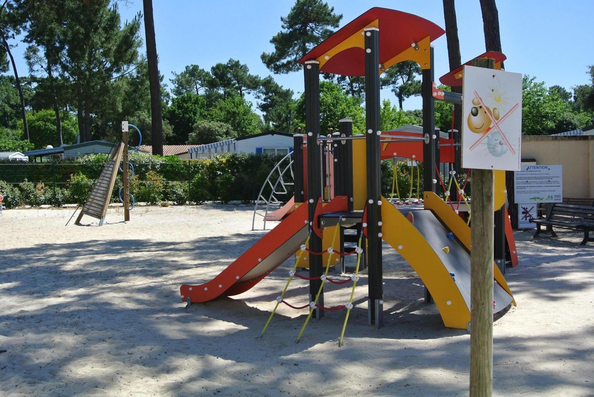 Camping Officiel Siblu La Pignade Ronce-les-Bains Exterior photo